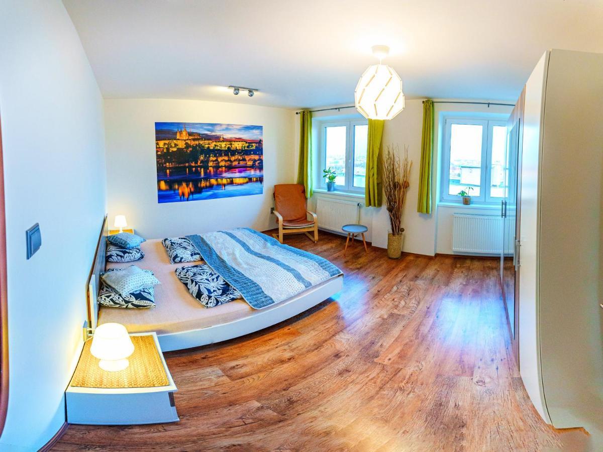 Apartment Pod Sychrovem Прага Экстерьер фото