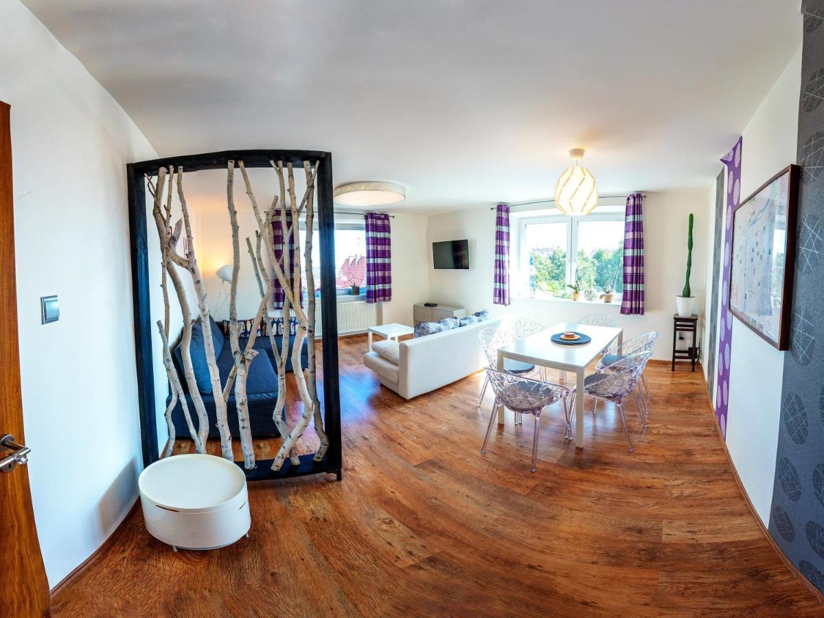 Apartment Pod Sychrovem Прага Экстерьер фото